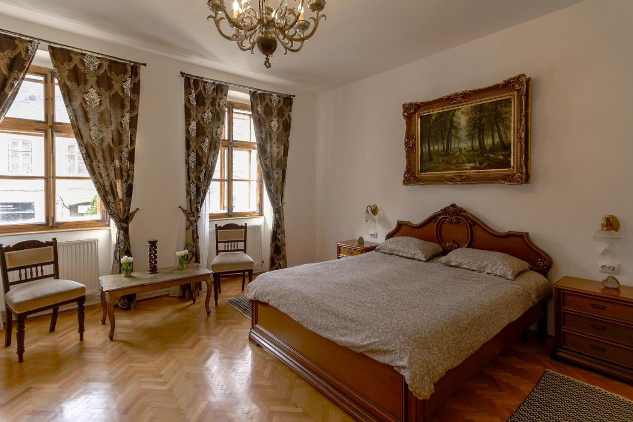 Illo Tempore - Ultracentral Apartment Sighişoara Buitenkant foto