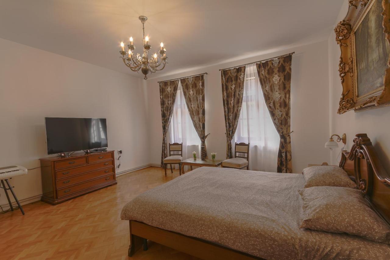 Illo Tempore - Ultracentral Apartment Sighişoara Buitenkant foto